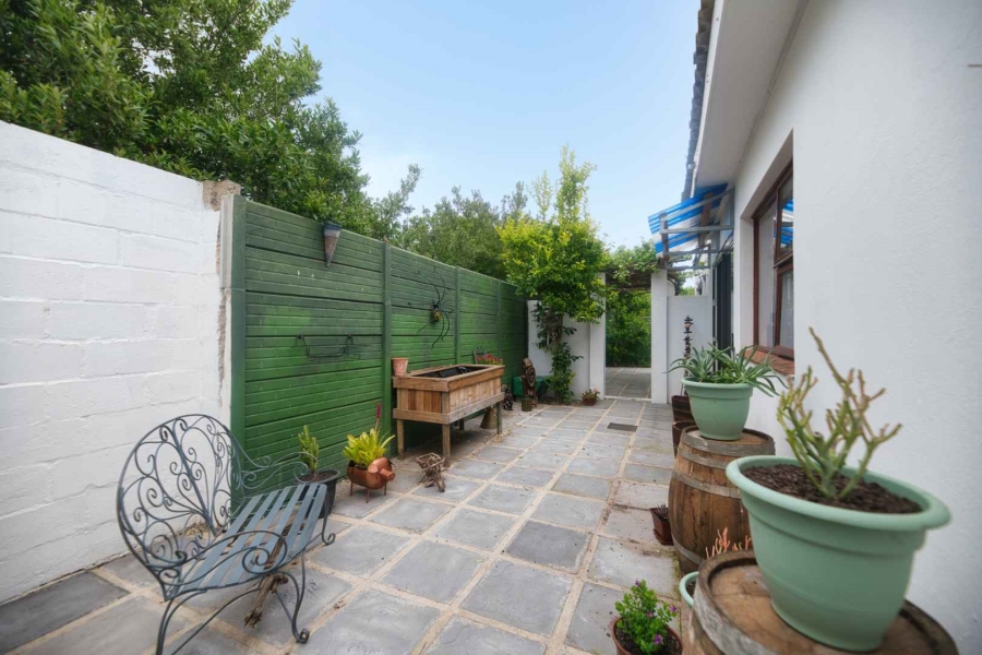 5 Bedroom Property for Sale in Fisherhaven Western Cape